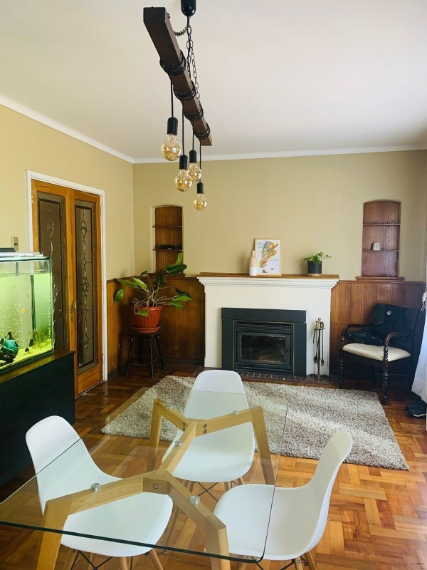 CASA EN LOS PONIENTES